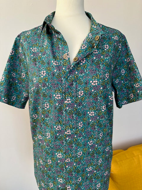The 'Poppy' Short Sleeve Magnetic Blouse